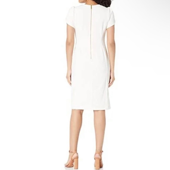 Tulip sleeved dress - Picture 2 of 4